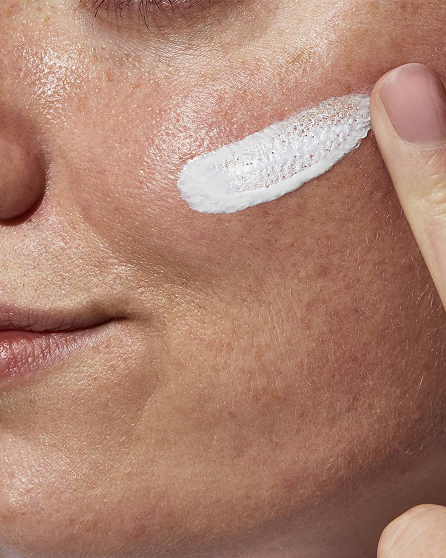 Hydrating Sheer Sunscreen Broad Spectrum SPF 30 for Face & Body - Image 7